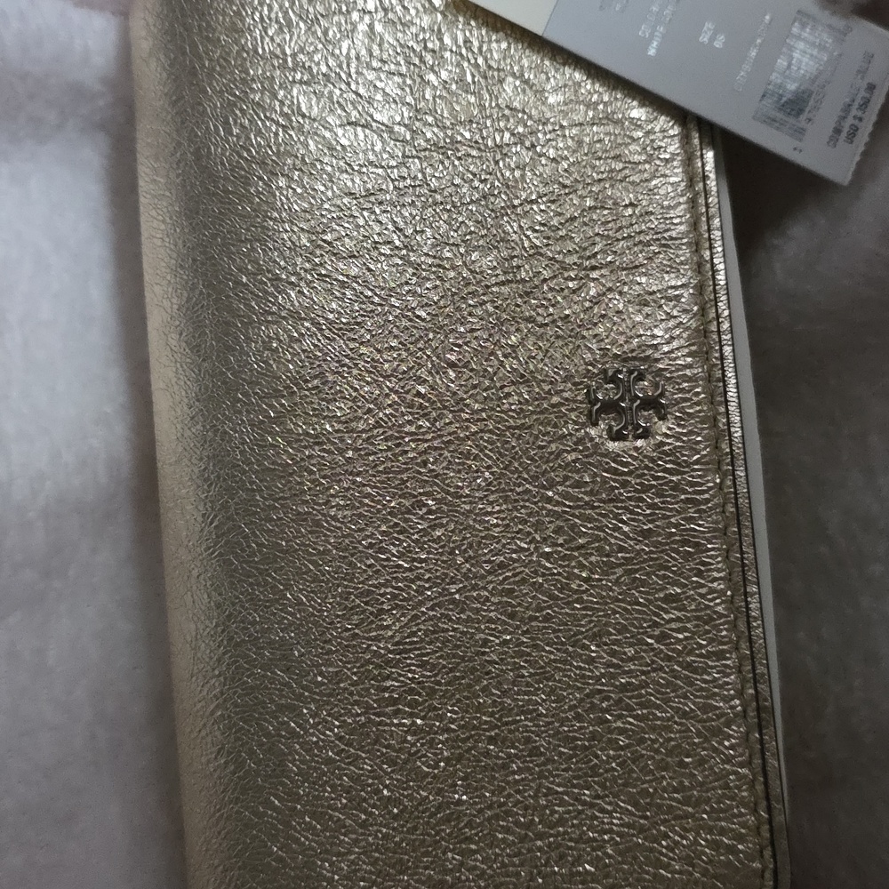 NWT Tory Burch Elegant White Gold Women's Clutch and Cardholder Set - Picture 3 of 8